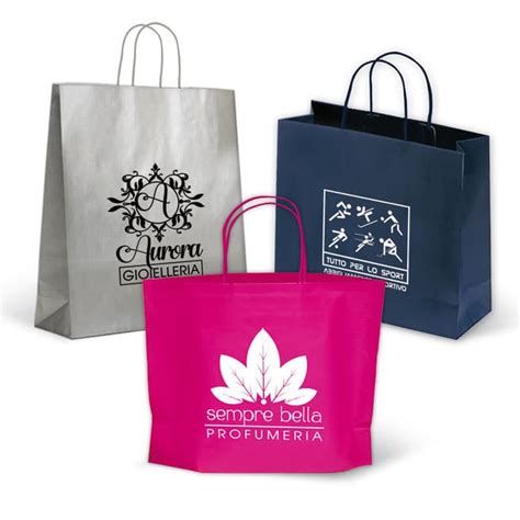 Shopper personalizzate e sacchetti con logo aziendale.